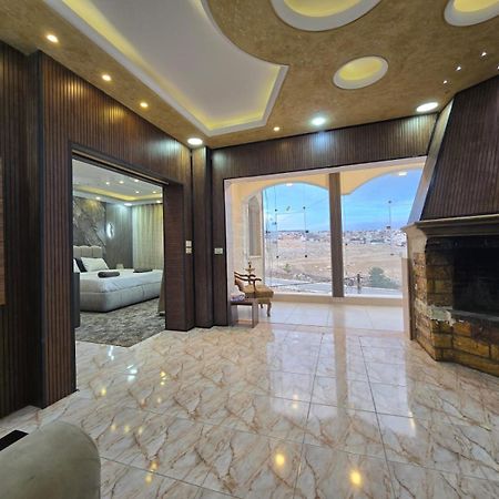 Hotel Hadrian'S Arch Jarash Esterno foto