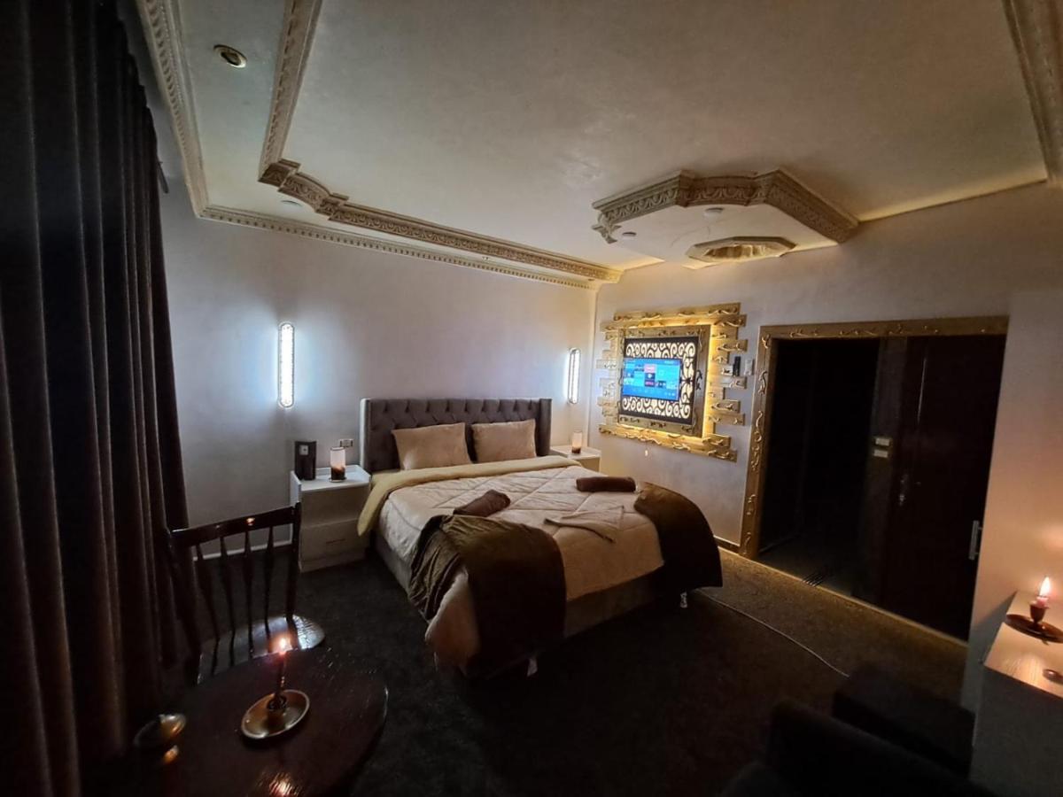 Hotel Hadrian'S Arch Jarash Esterno foto
