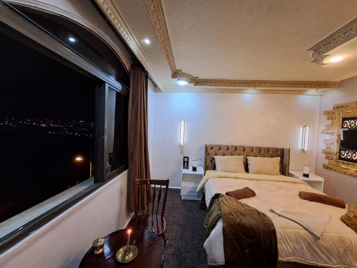 Hotel Hadrian'S Arch Jarash Esterno foto
