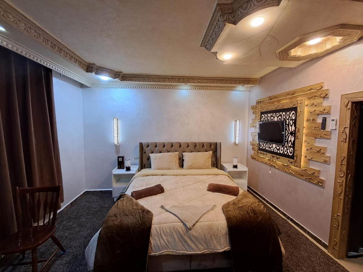 Hotel Hadrian'S Arch Jarash Esterno foto